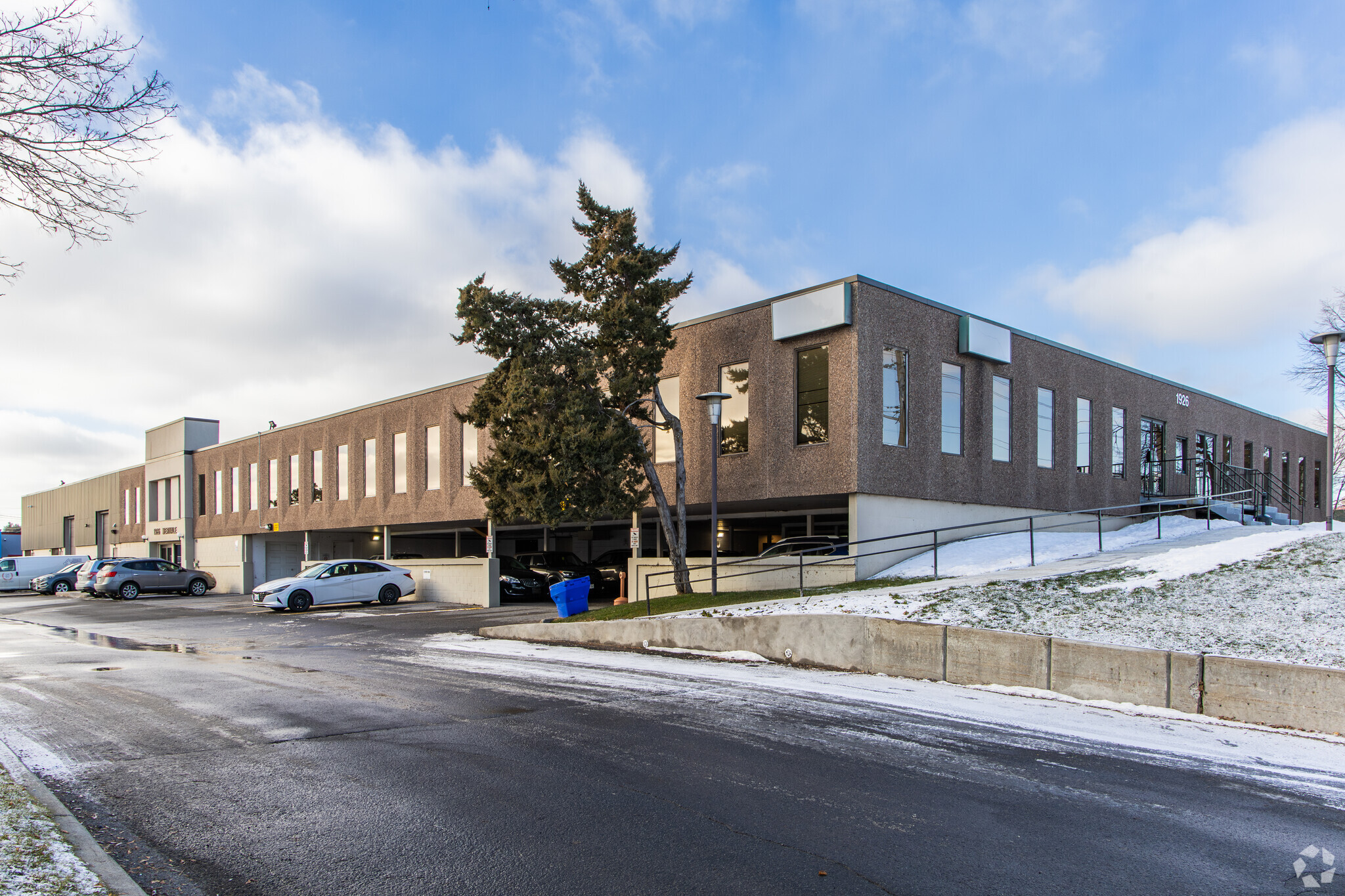 1926 Merivale Rd, Nepean, ON for Rent