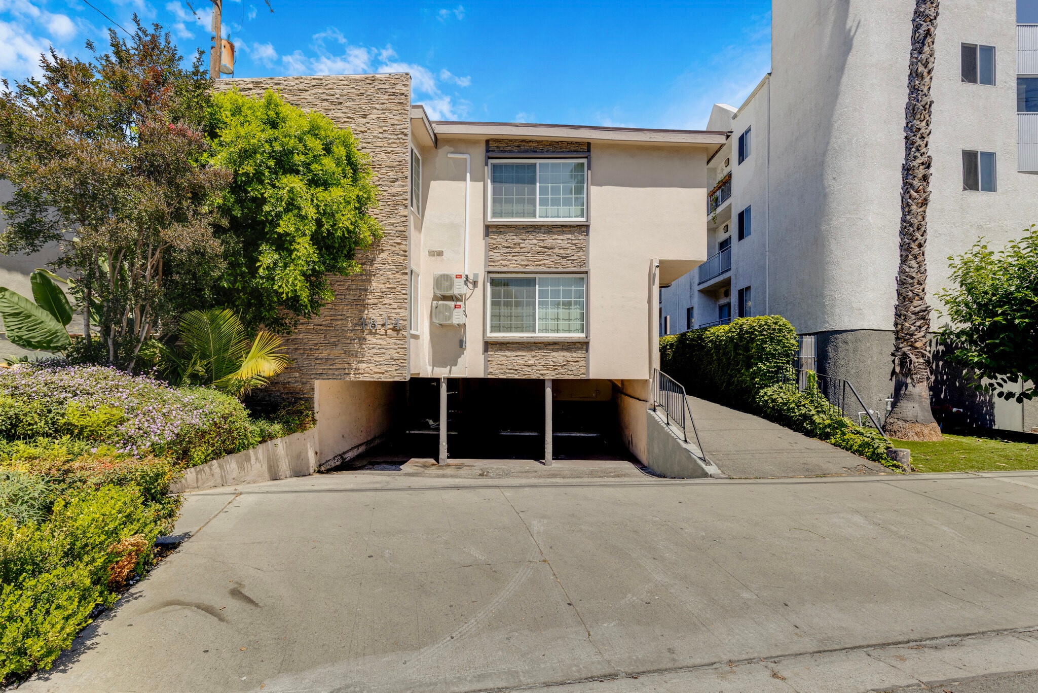 1814 Grismer Ave, Burbank, CA for Sale