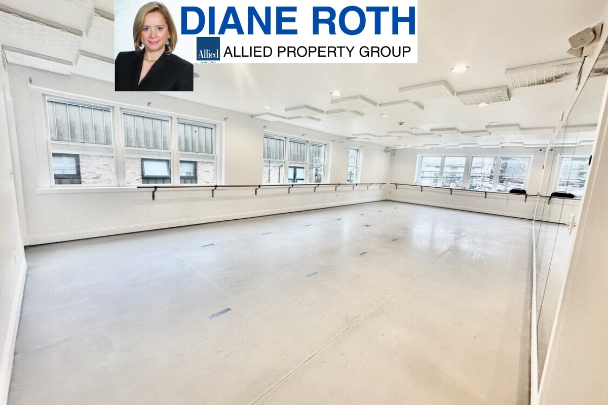 36 Sherwood Pl, Greenwich, CT for Rent