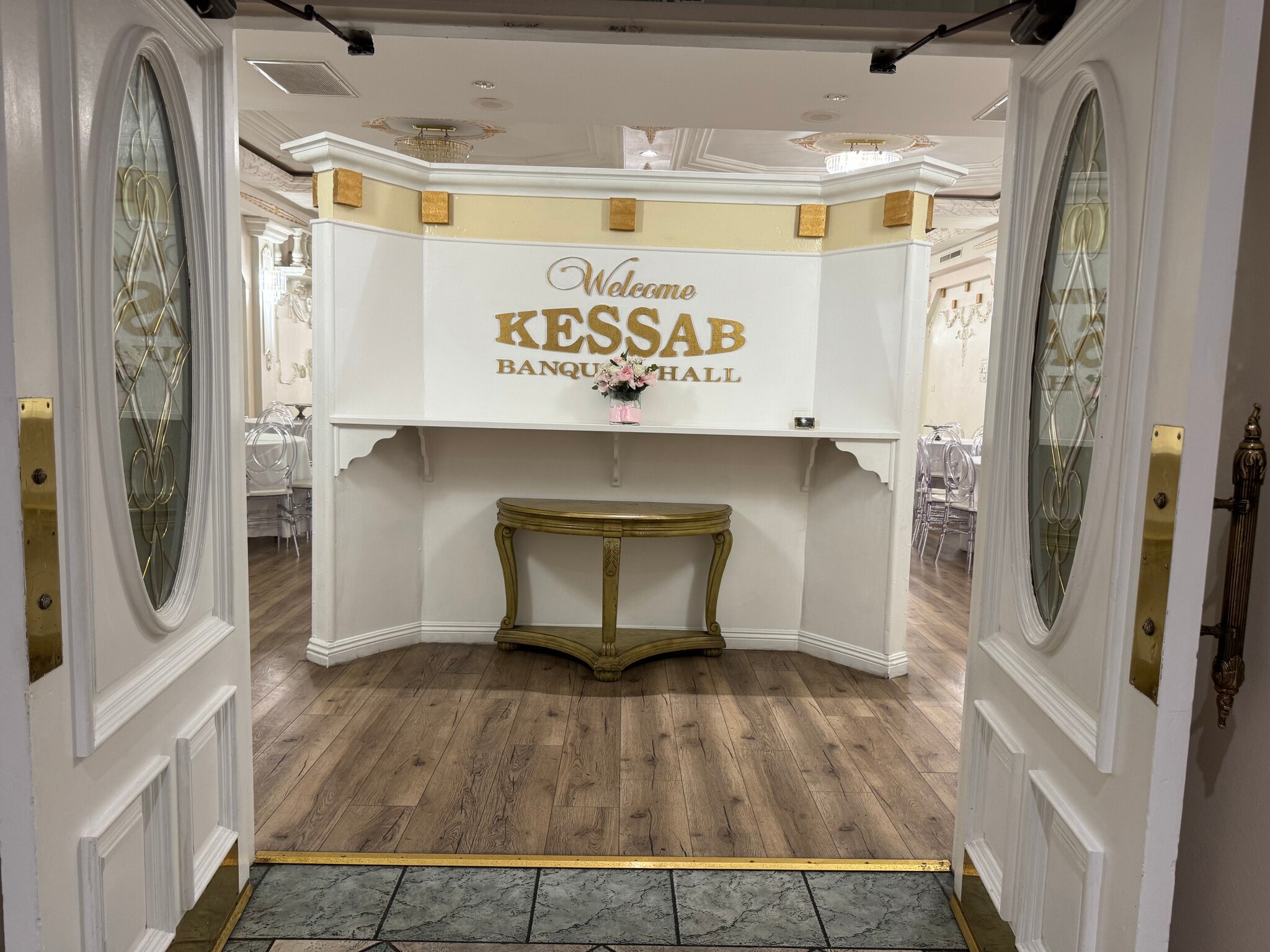 18407 Sherman Way, Reseda, CA for Sale