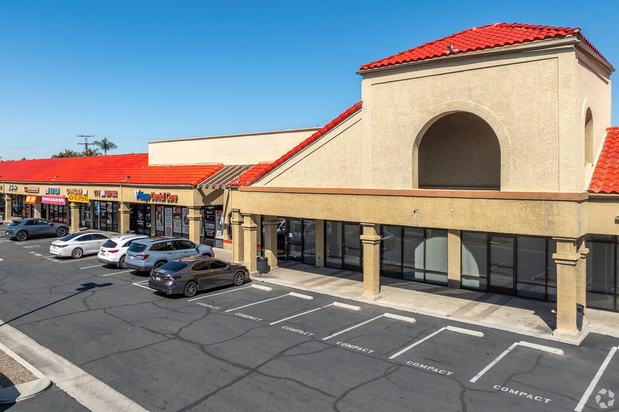 10915-10985 Magnolia Ave, Riverside, CA for Rent