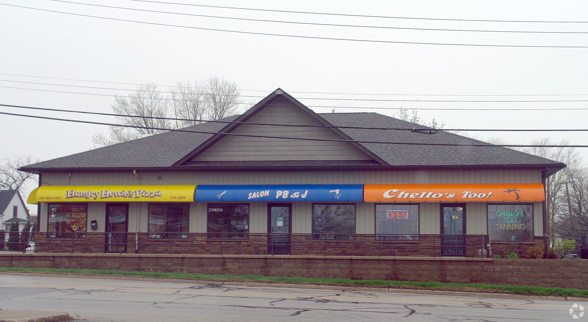 15 Roosevelt Rd Valparaiso, IN 46383 Retail Property for Lease on