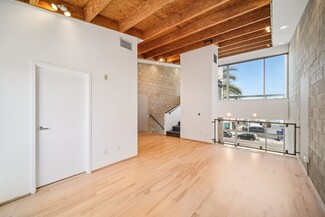 Los Angeles, CA Flex - 717 N Highland Ave Los Angeles, CA Flex - 717 N Highland Ave