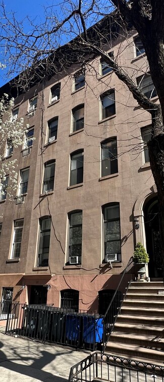 New York, NY undefined - 114 E 37th St