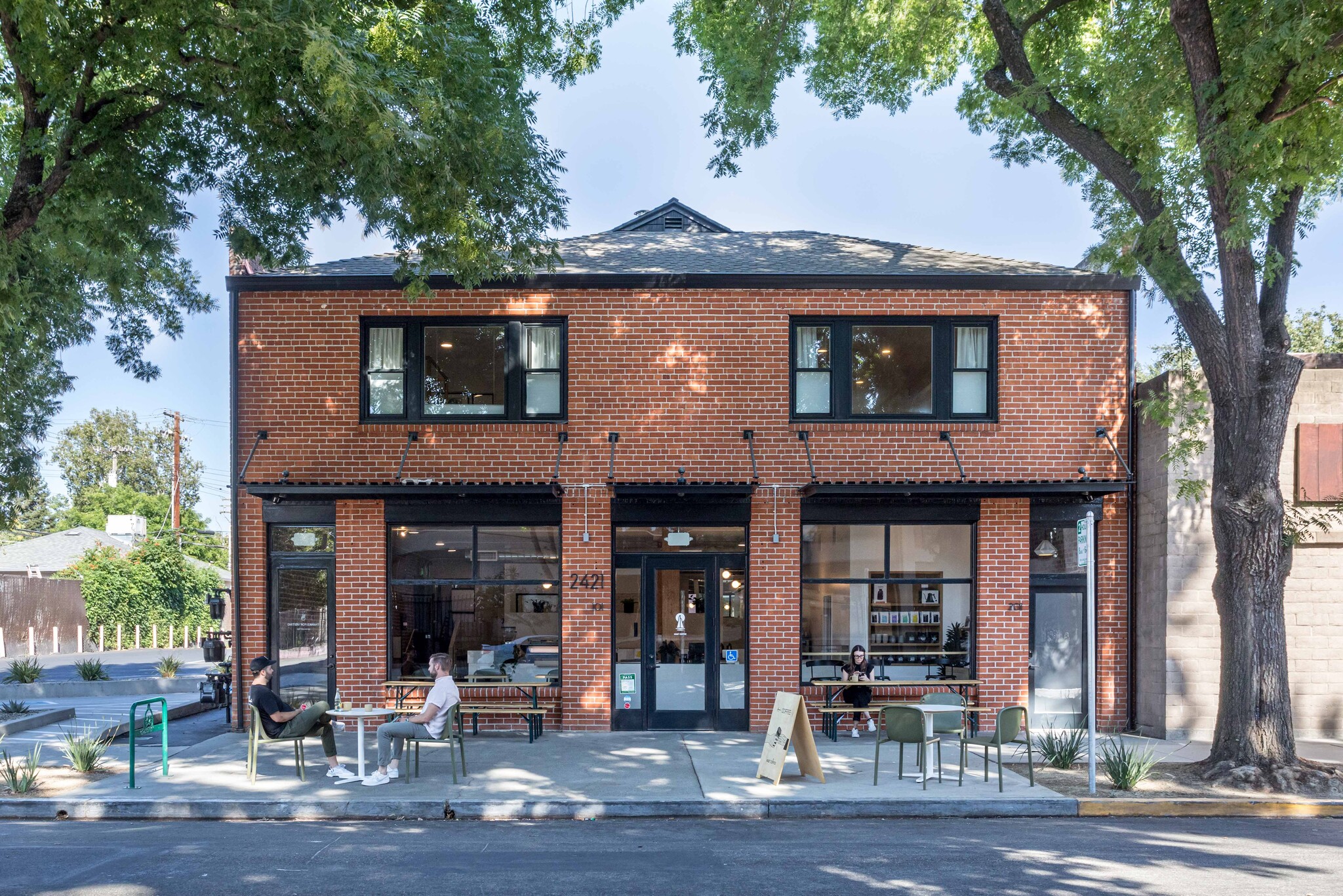 2421 17th St, Sacramento, CA for Rent