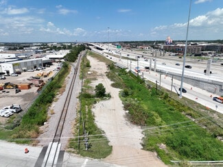 Carrollton, TX Commercial Land - 900 W Crosby Rd