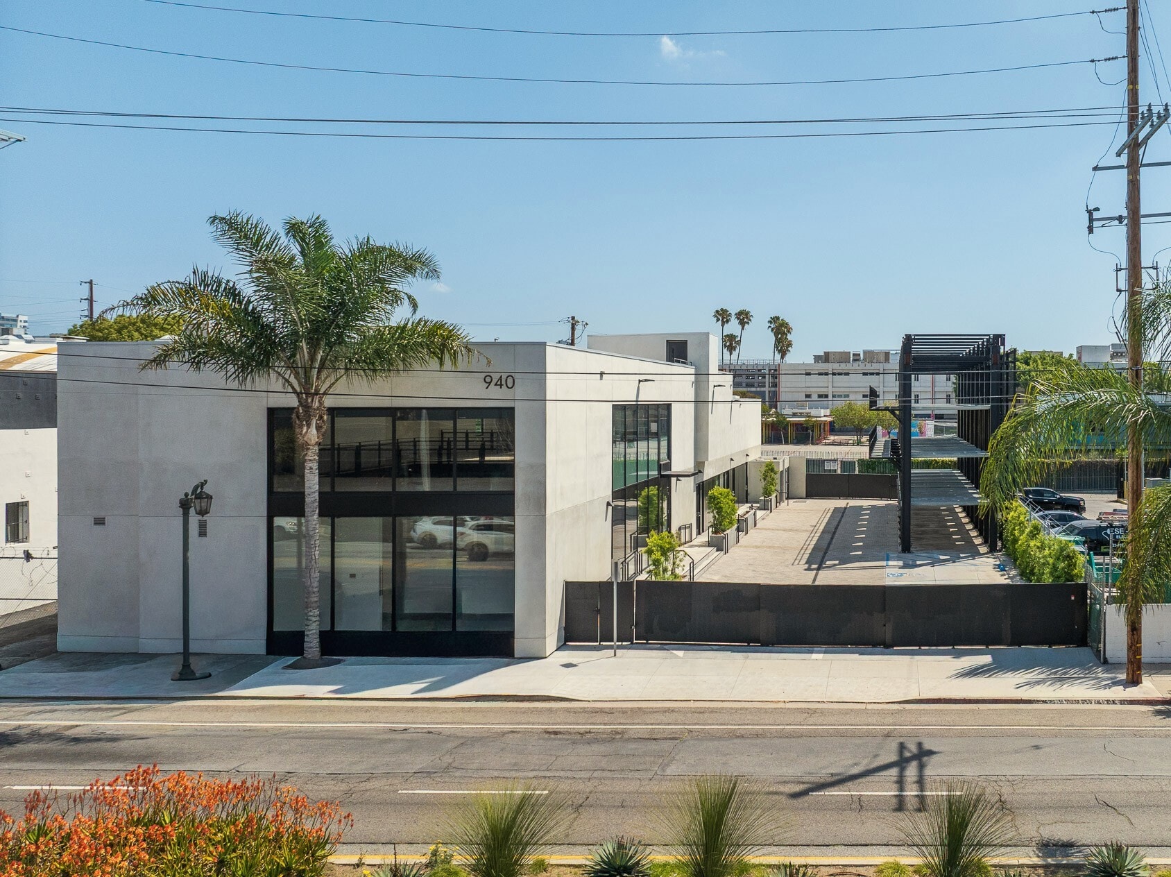 940 N Highland Ave, Los Angeles, CA for Sale
