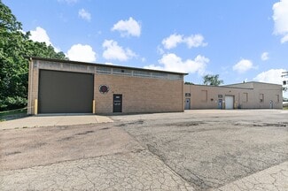 Elgin, IL Industrial - 303 Elgin Ave