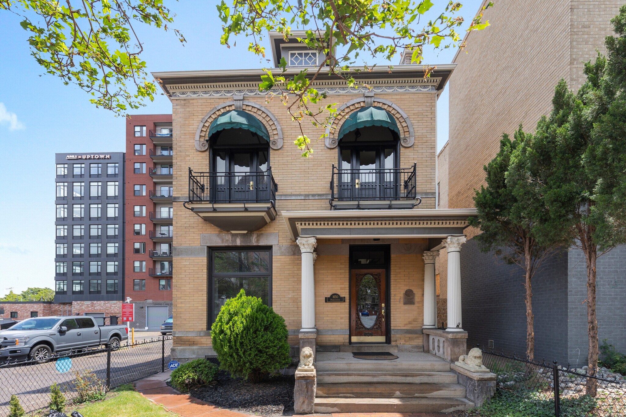 1650 Pennsylvania St, Denver, CO for Sale