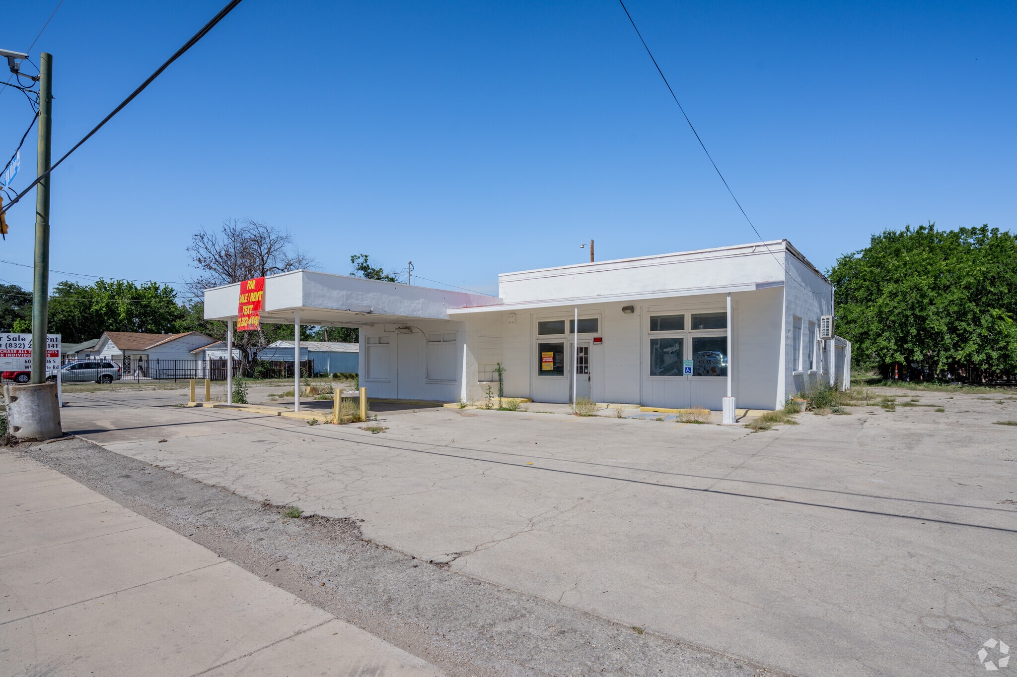 600 S WW White Rd, San Antonio, TX for Rent