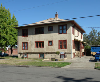 Salem, OR Apartments - 1710 Capitol St NE