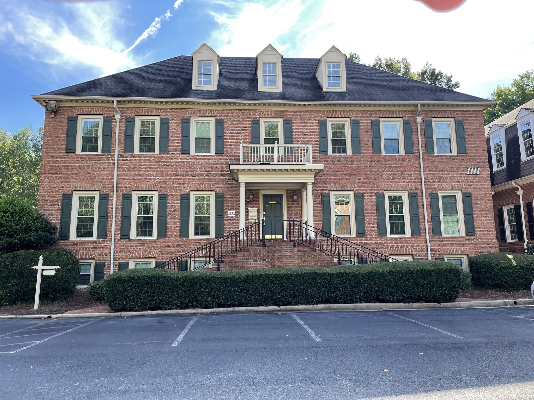 1111 Cambridge Sq, Alpharetta, GA for Rent