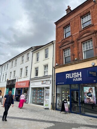 Redhill, SRY Storefront - 27 Station Rd