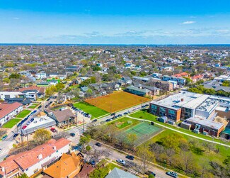 2634 - 2622 N Henderson