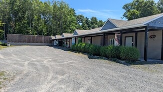 Queensbury, NY Freestanding - 1042 US-9 Rt