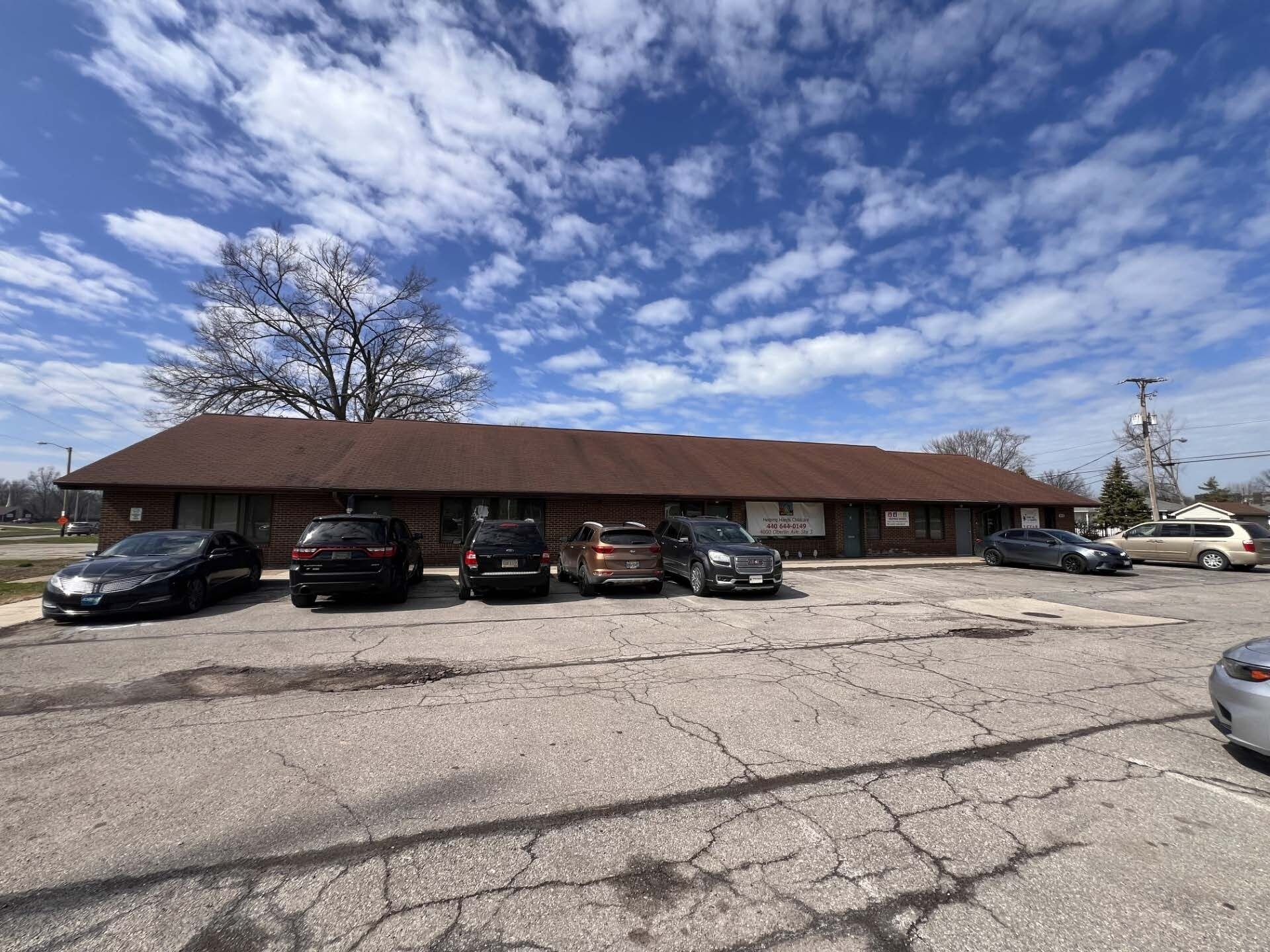 4000 Oberlin Ave, Lorain, OH for Rent