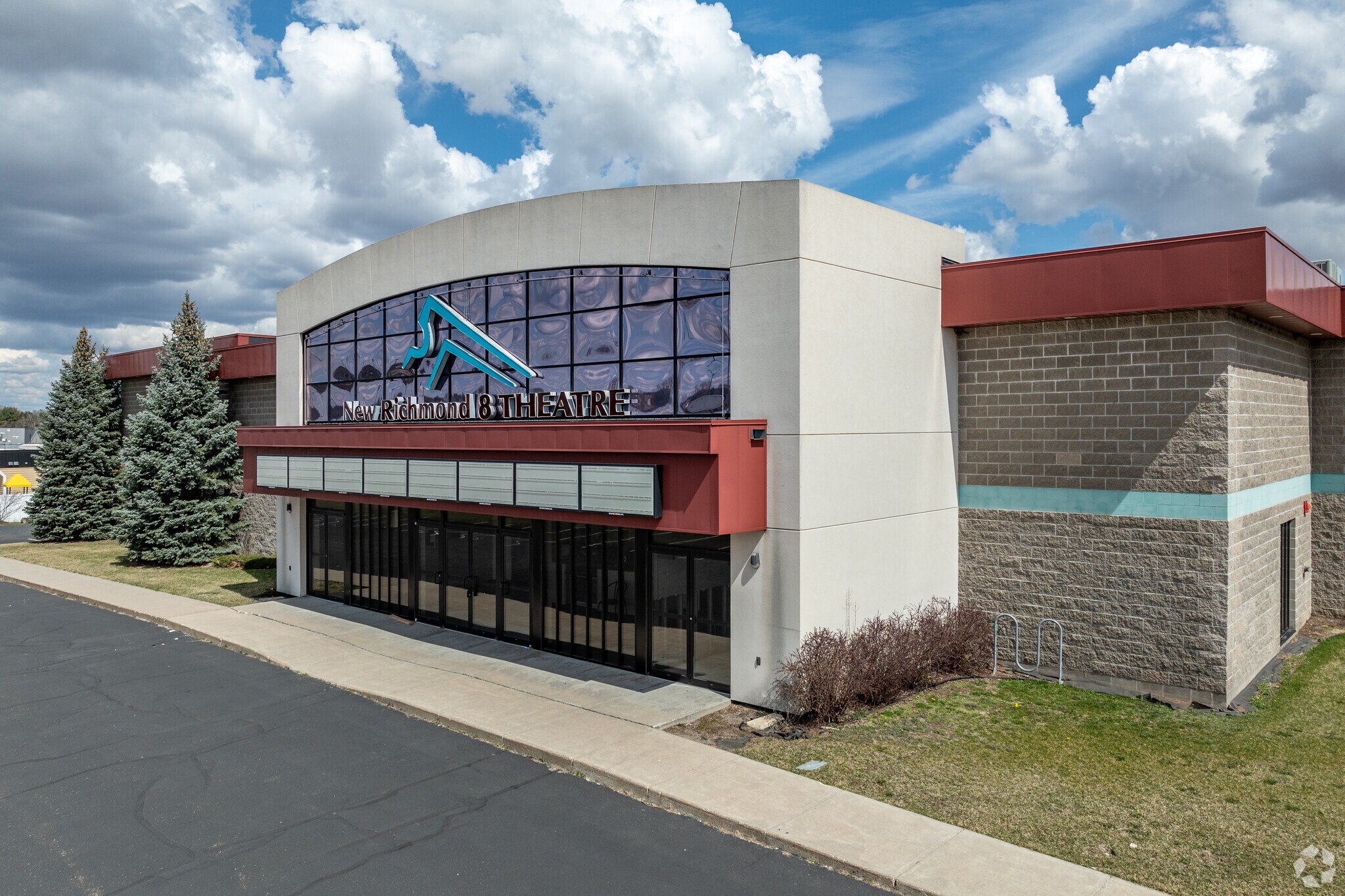 1261 Heritage Dr, New Richmond, WI for Rent