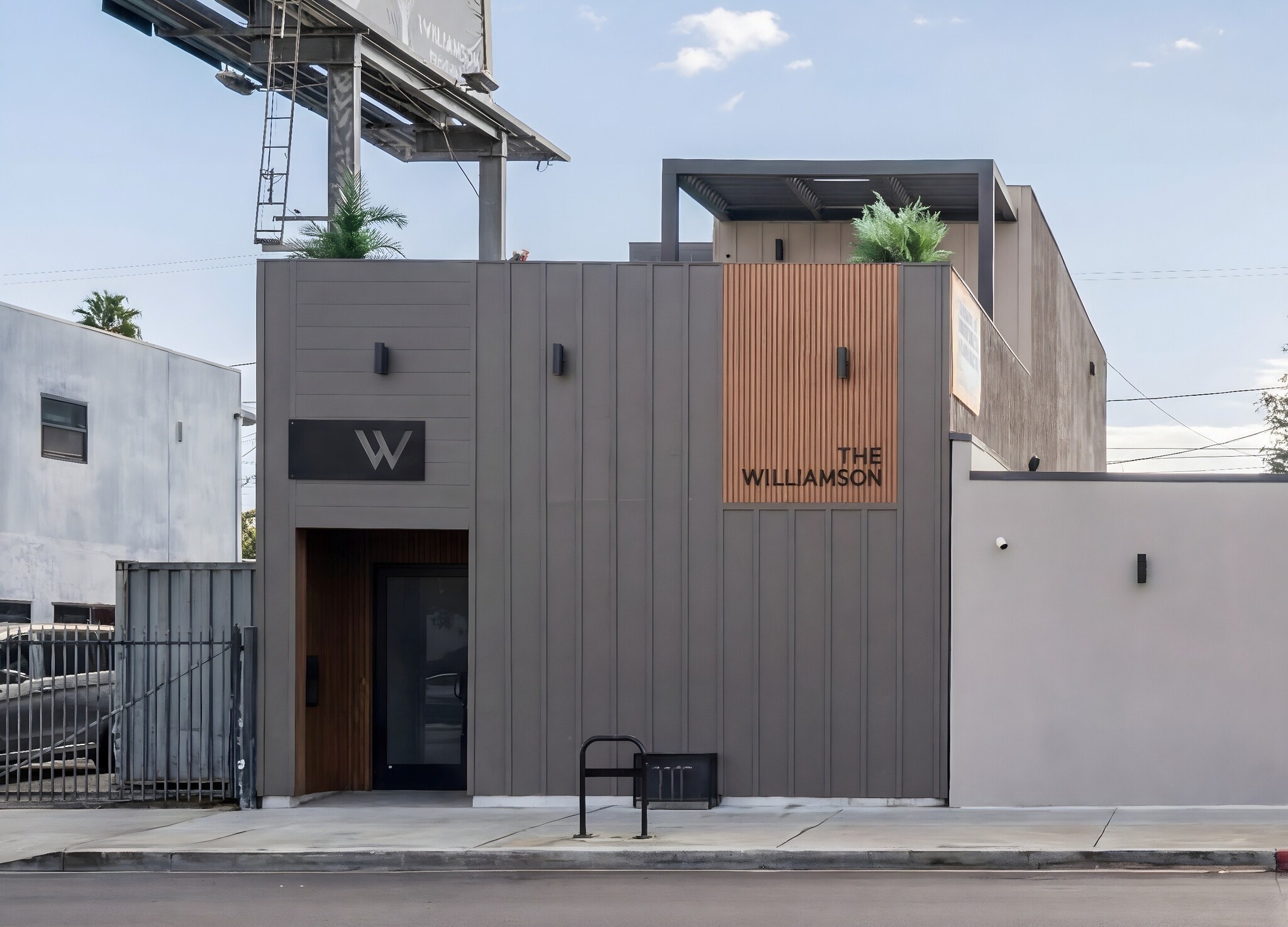 10440 Burbank Blvd, North Hollywood, CA for Sale