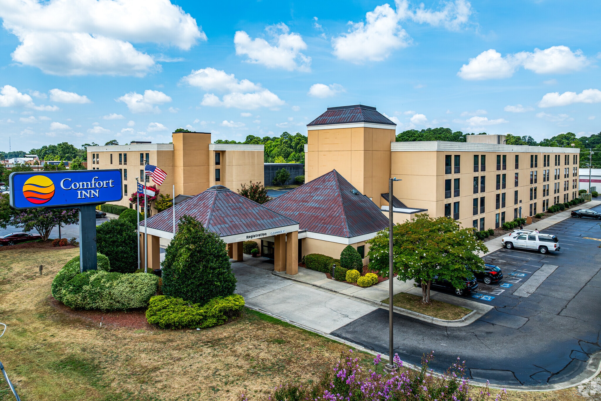 1922 Skibo Rd, Fayetteville, NC for Sale