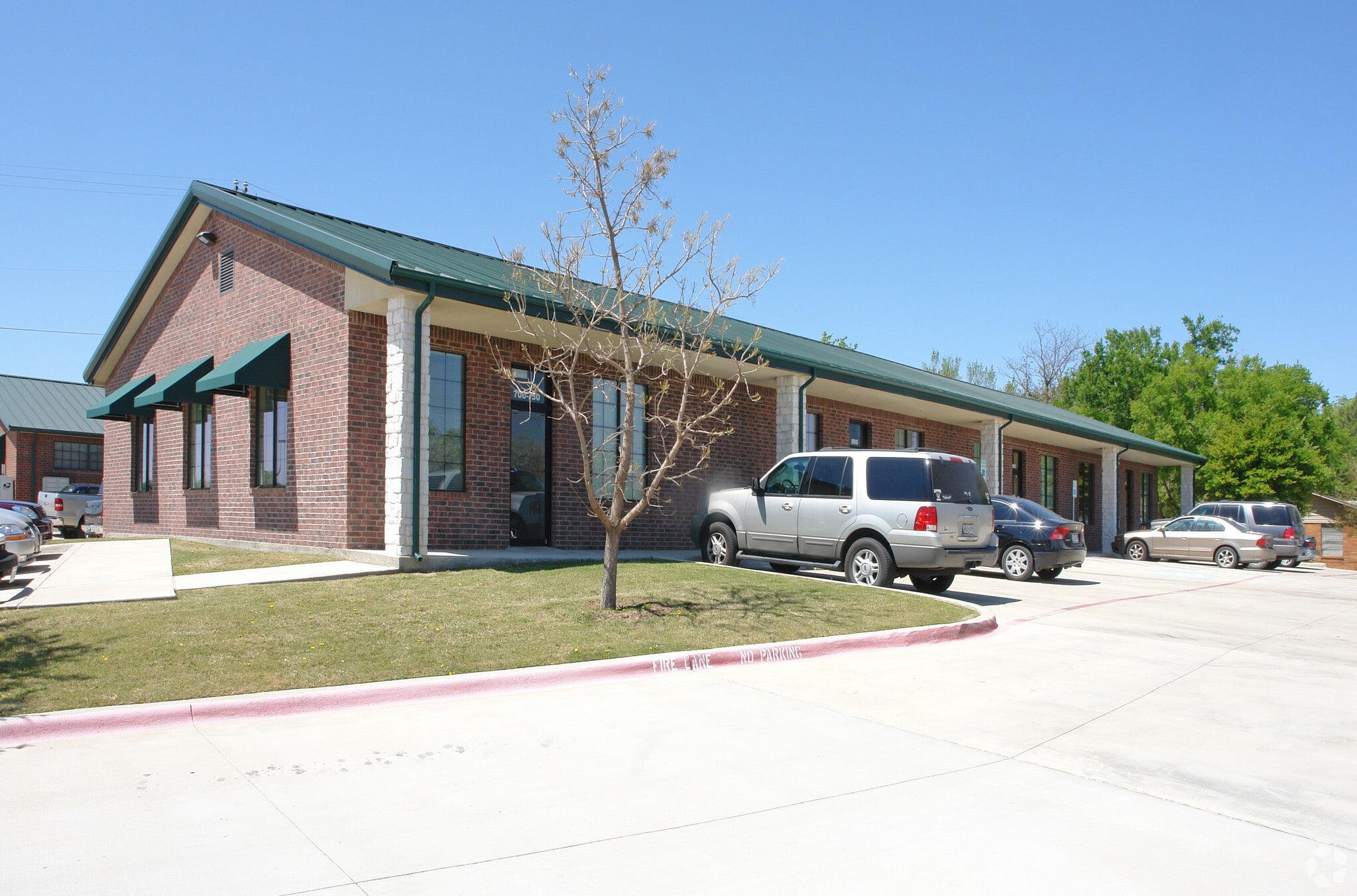 2002 S Stemmons Fwy, Lake Dallas, TX for Rent