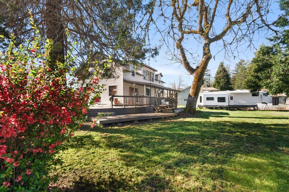 125 Hogue Dr, Selma, OR for Sale