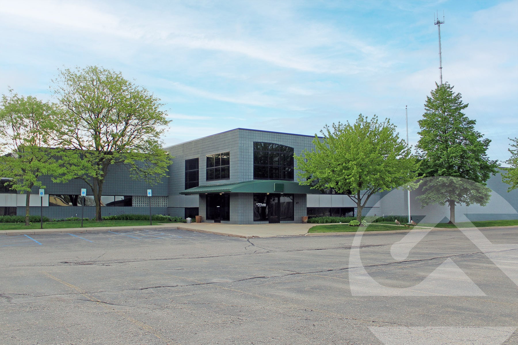 13250-13320 Northend Ave, Oak Park, MI for Rent
