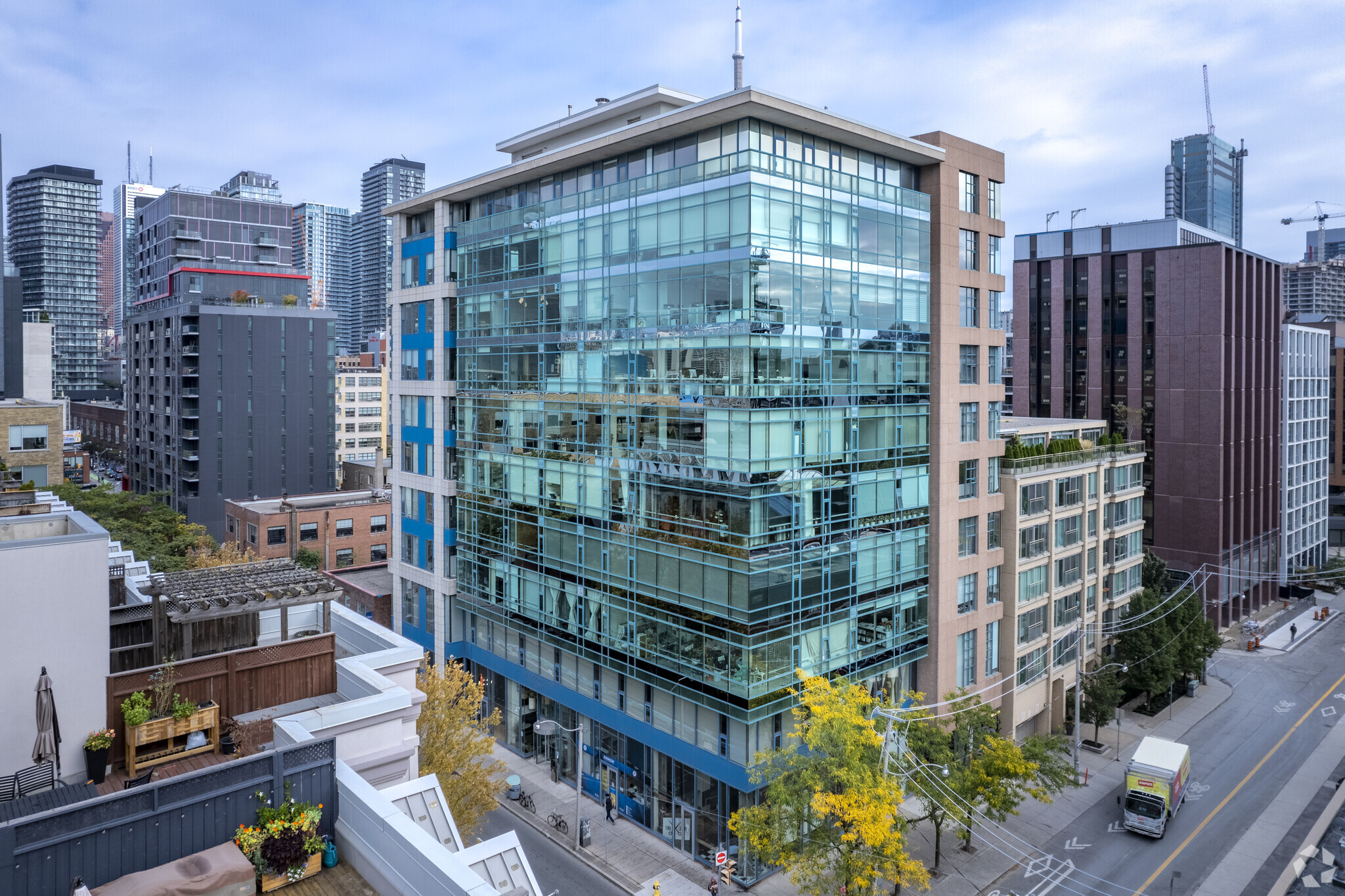 477 Richmond St W, Toronto, ON for Rent