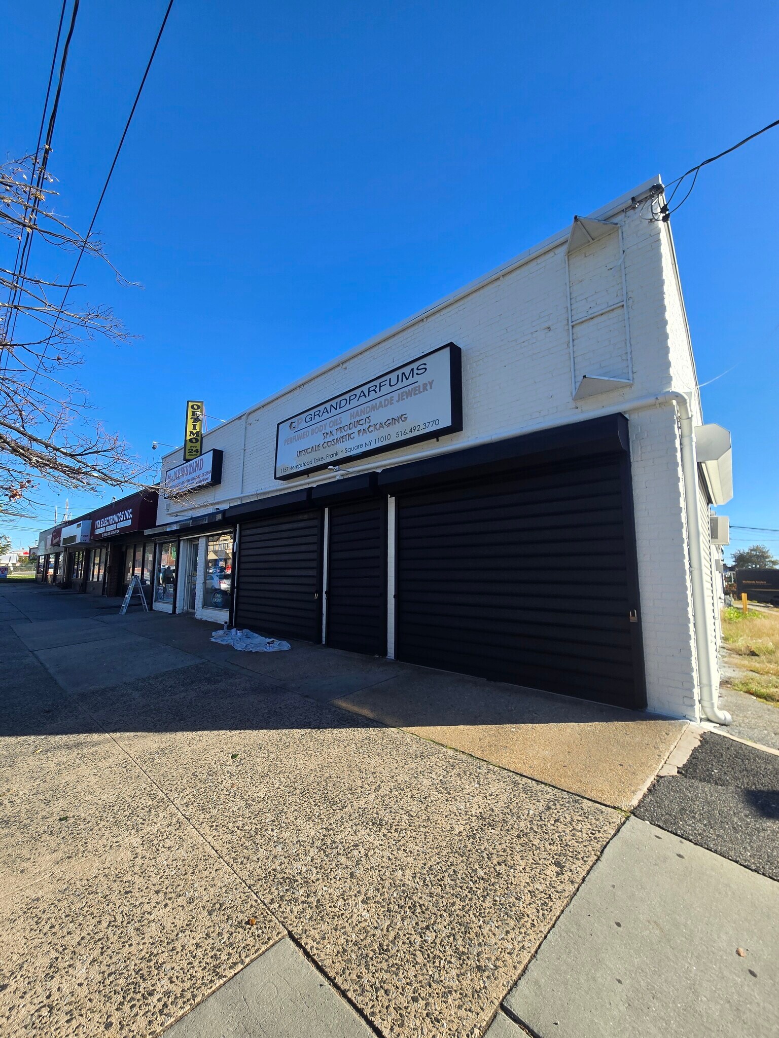 1155-1157 Hempstead Tpke, Franklin Square, NY for Rent