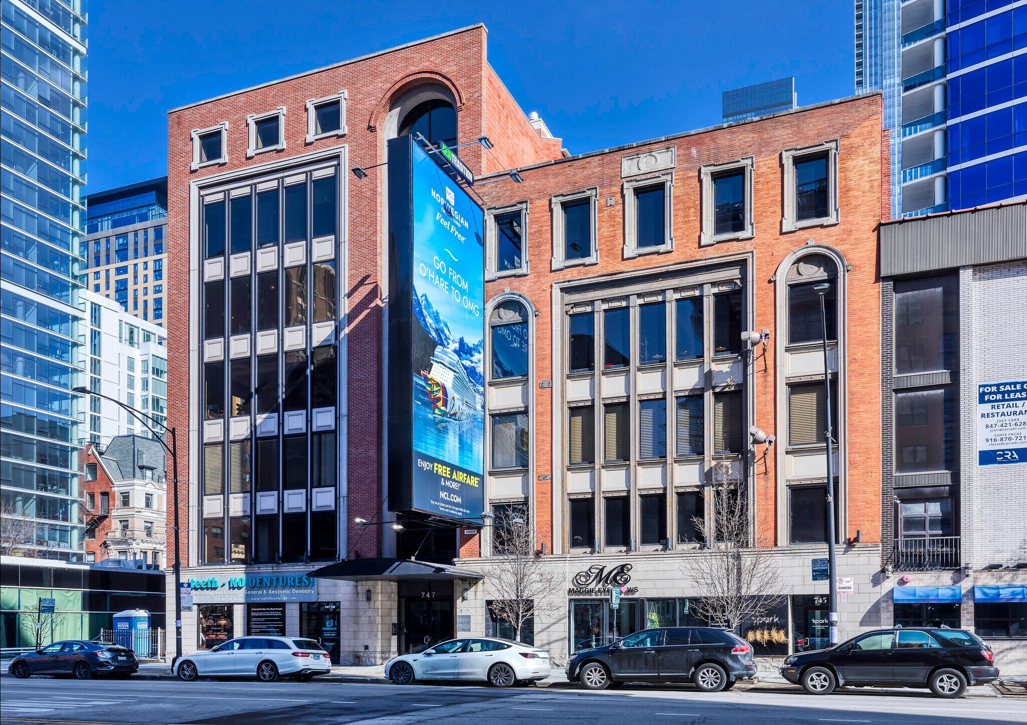 747 N LaSalle St, Chicago, IL for Sale