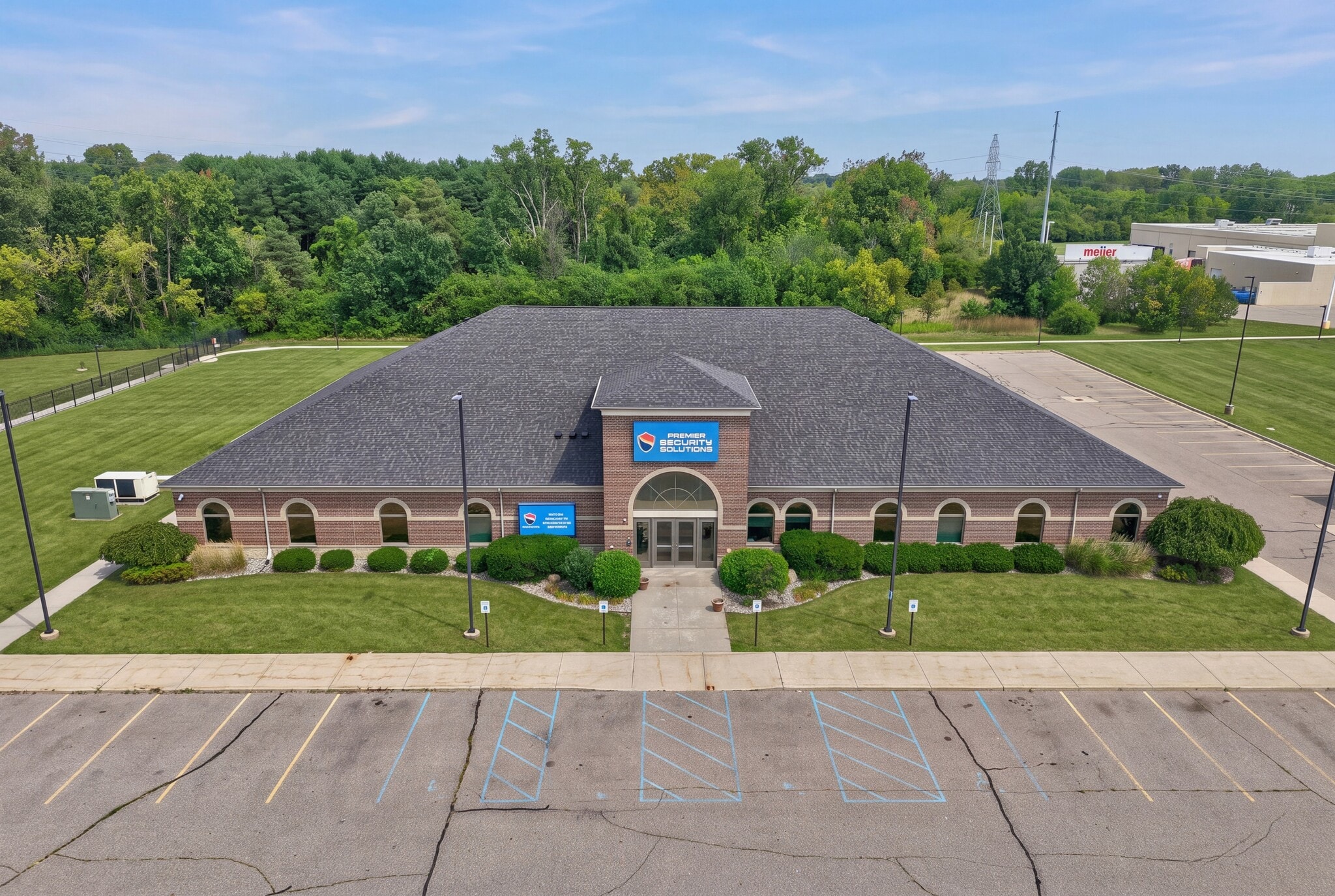 2305 S Center Rd, Burton, MI for Sale