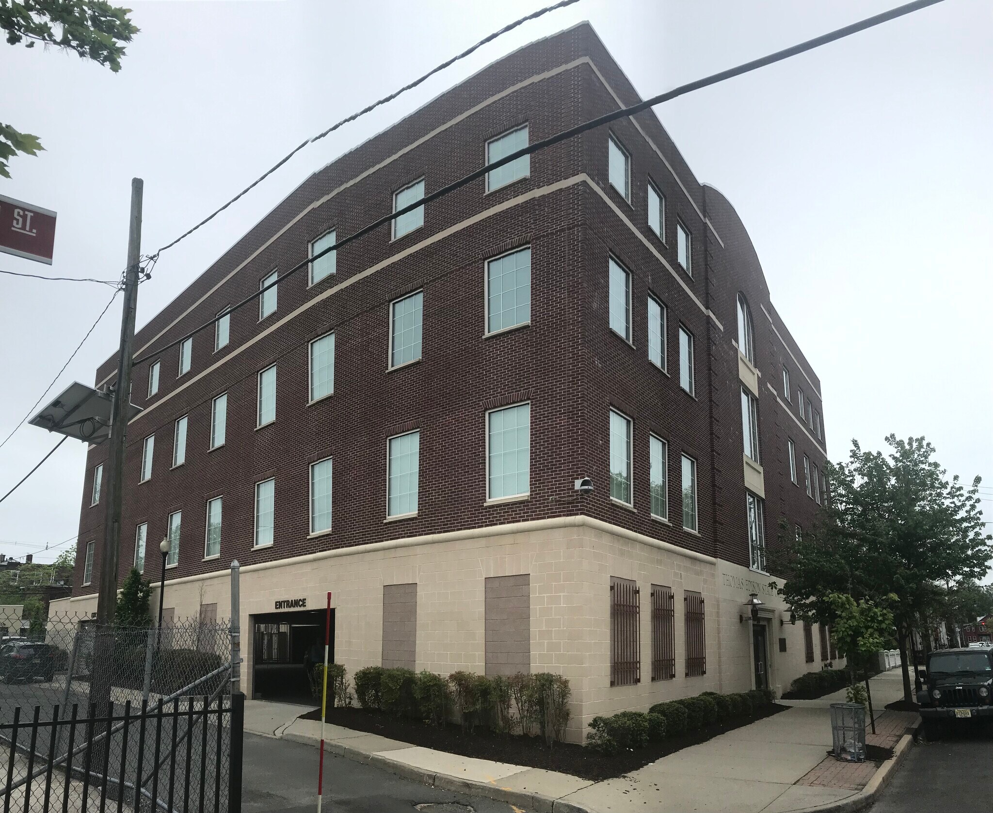 221 W Hanover St, Trenton, NJ for Rent