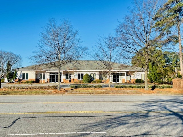 1710 E Arlington Blvd, Greenville, NC for Rent