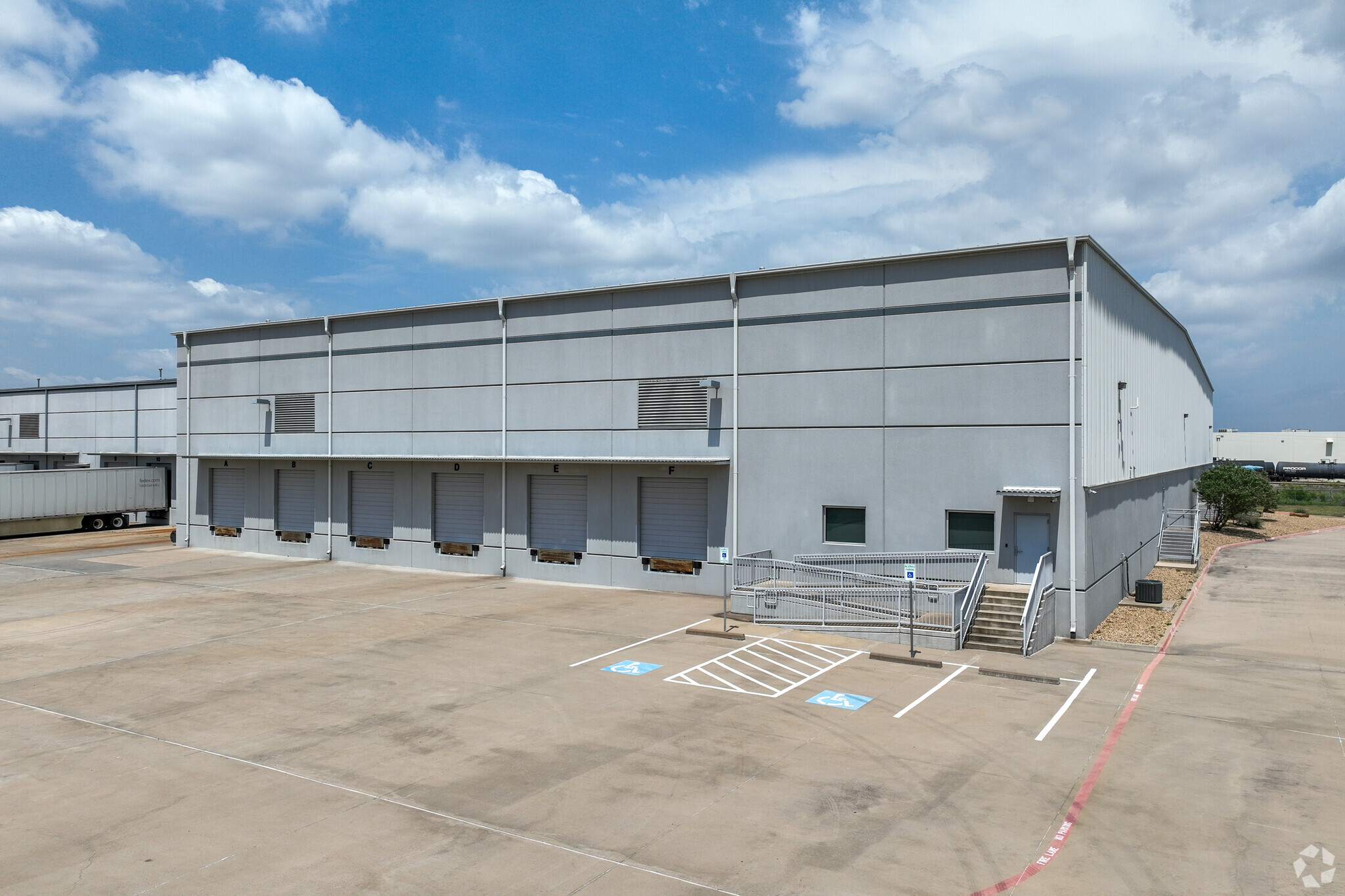 6801 Snowden Rd, Fort Worth, TX for Rent