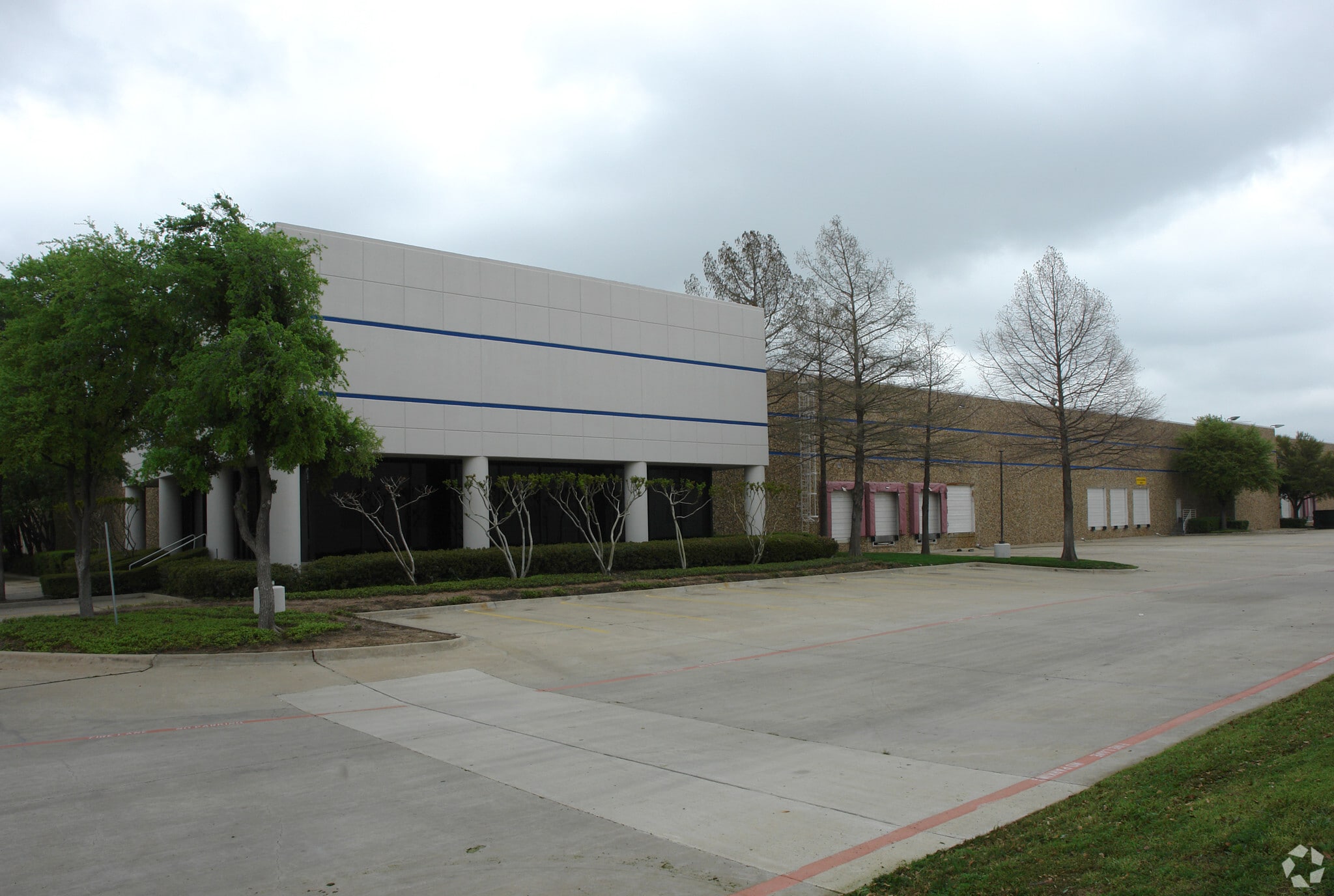 13755 Diplomat Dr, Farmers Branch, TX for Rent