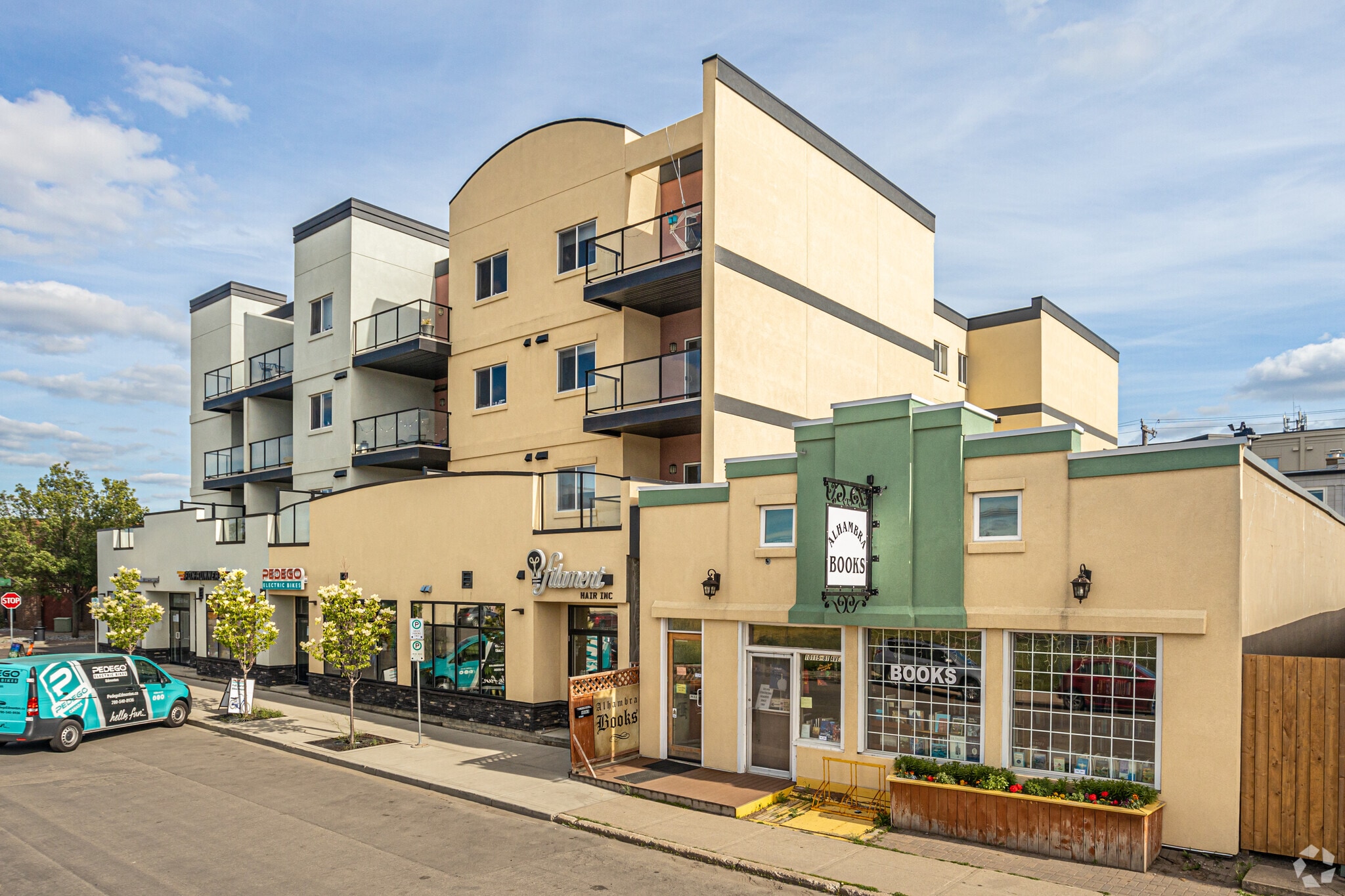 10103-10109 81 Av NW, Edmonton, AB for Rent