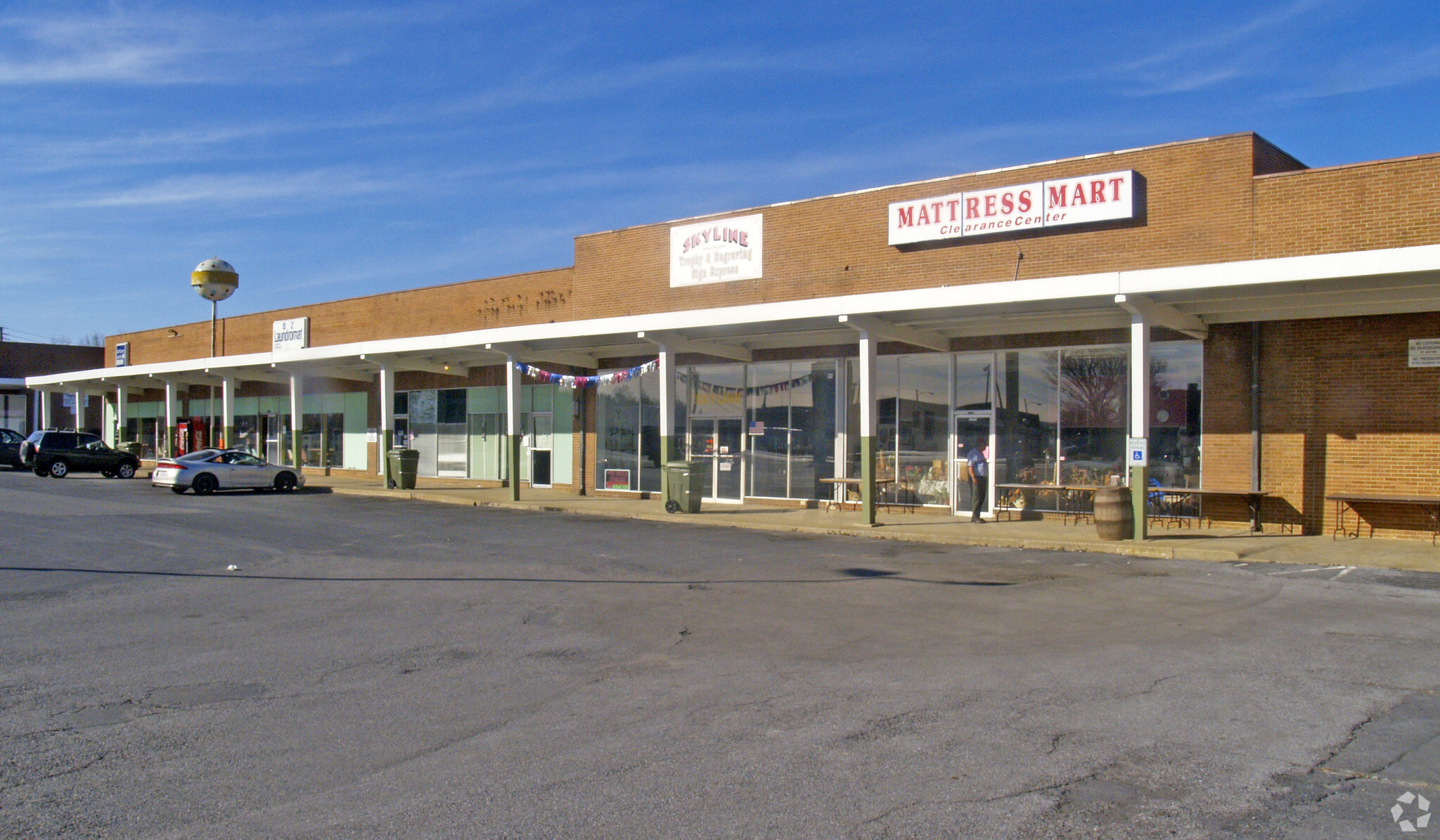 141 E Broad St, Waynesboro, VA for Rent