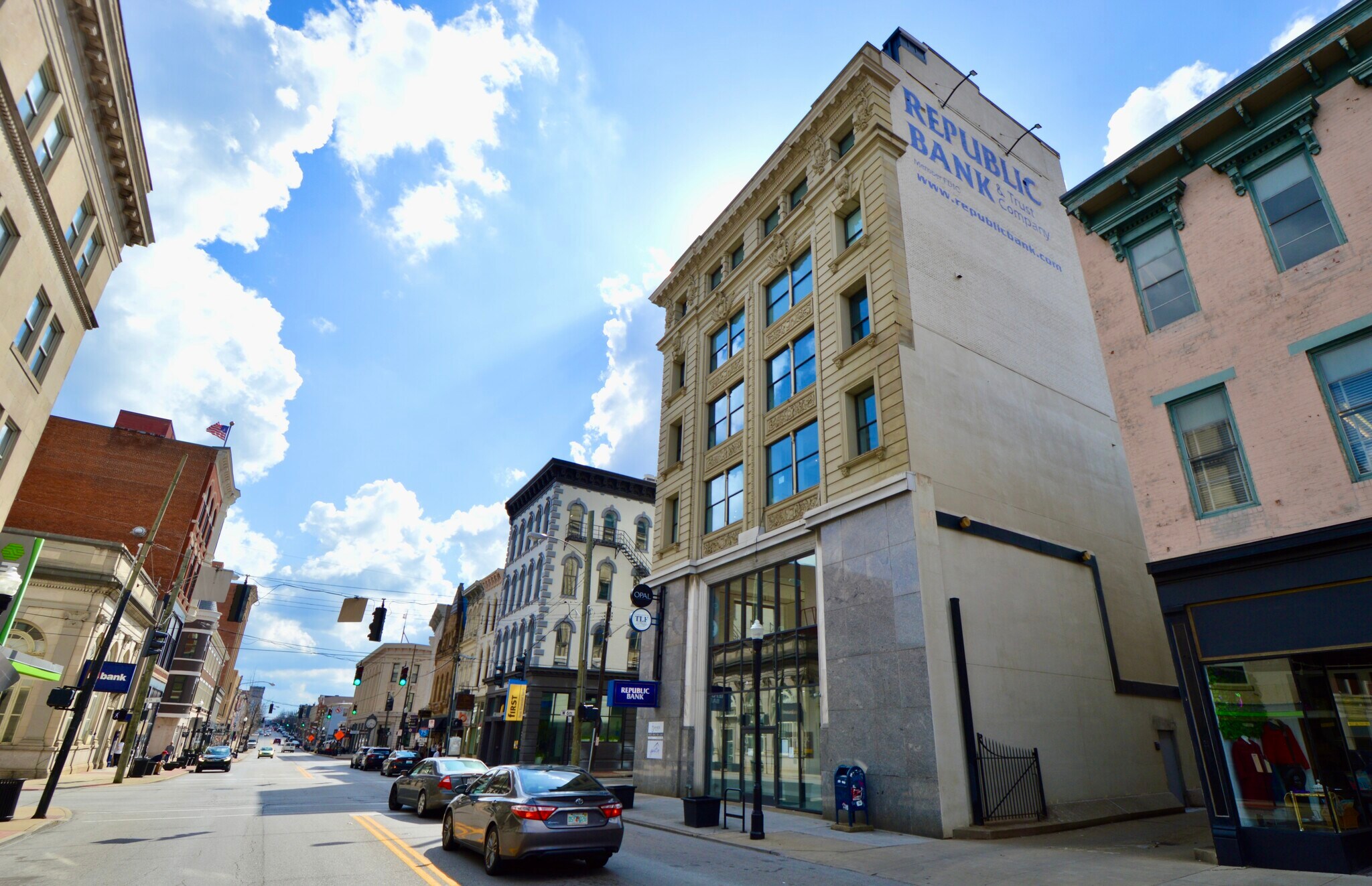 535 Madison Ave, Covington, KY for Rent