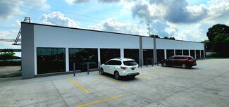 Lansing, MI Retail - 2000-2102 N Larch St