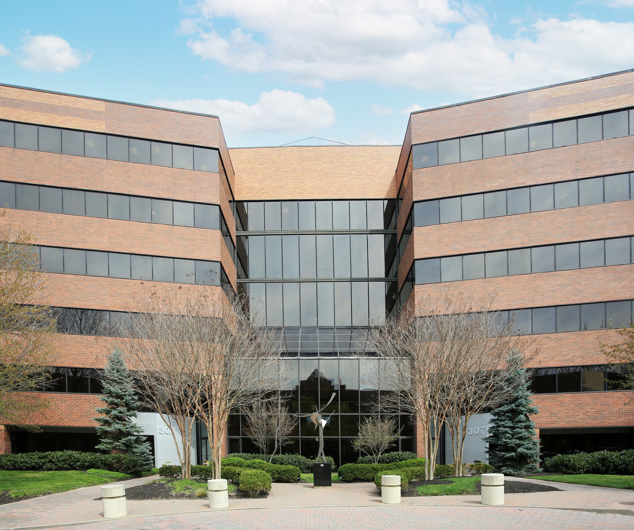 307 International Cir, Hunt Valley, MD for Rent