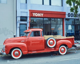 Los Angeles, CA Retail - 118-120 S La Brea Ave