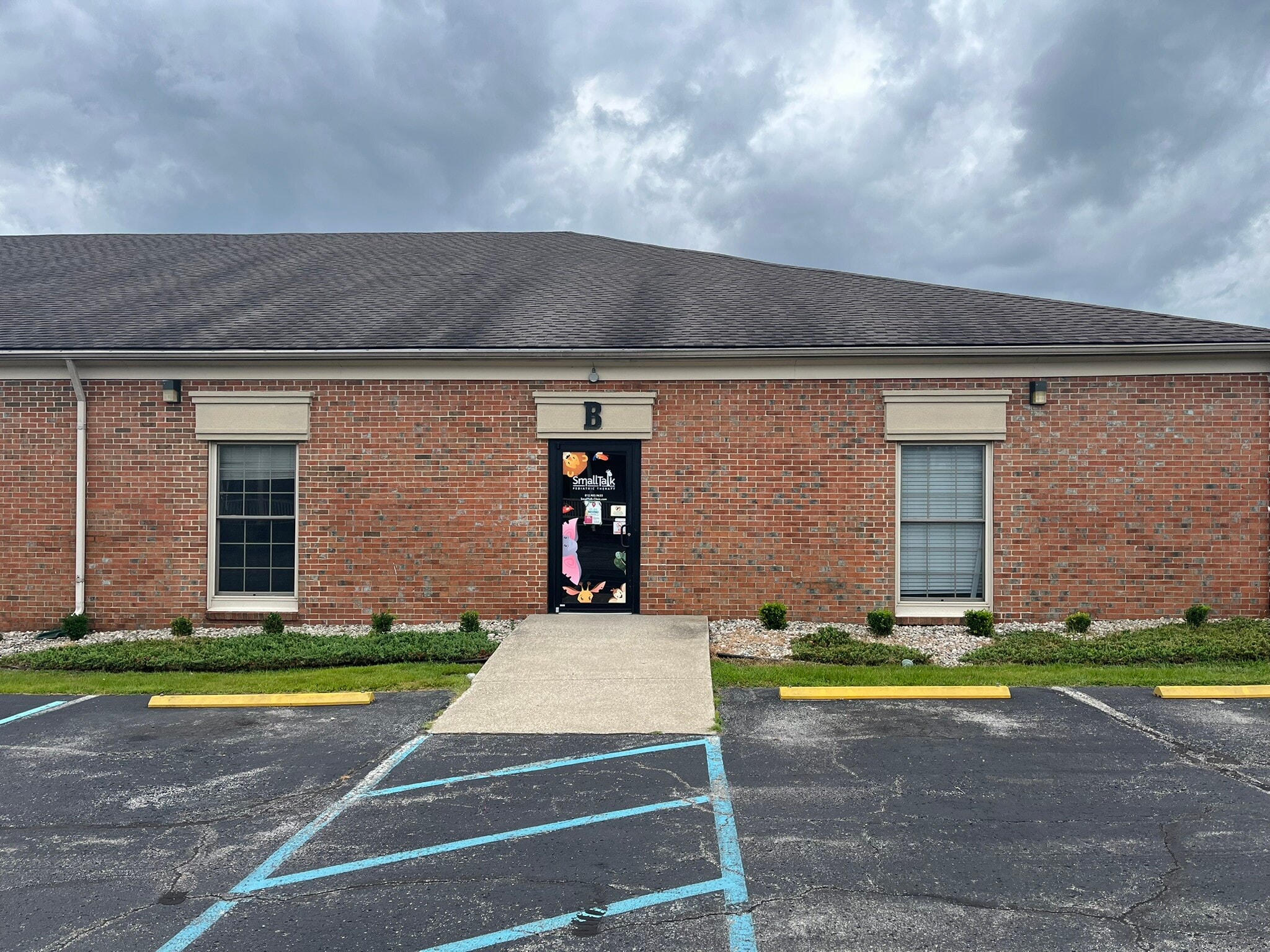 2818 Grant Line Rd, New Albany, IN for Rent