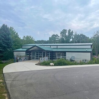 Milford, MI Veterinarian/Kennel - 205 Rowe Rd