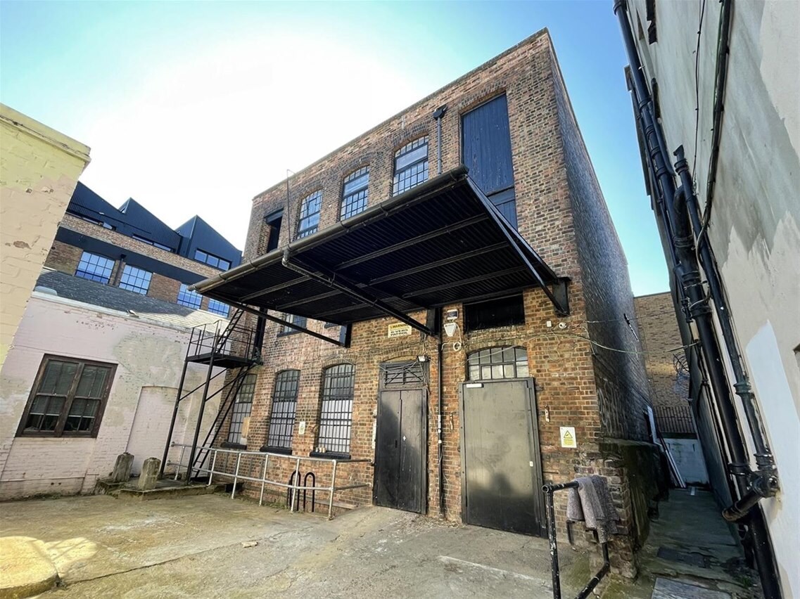 1C Darnley Road, London, LND for Rent