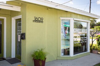 Melbourne, FL Retail - 1609 N Wickham Rd