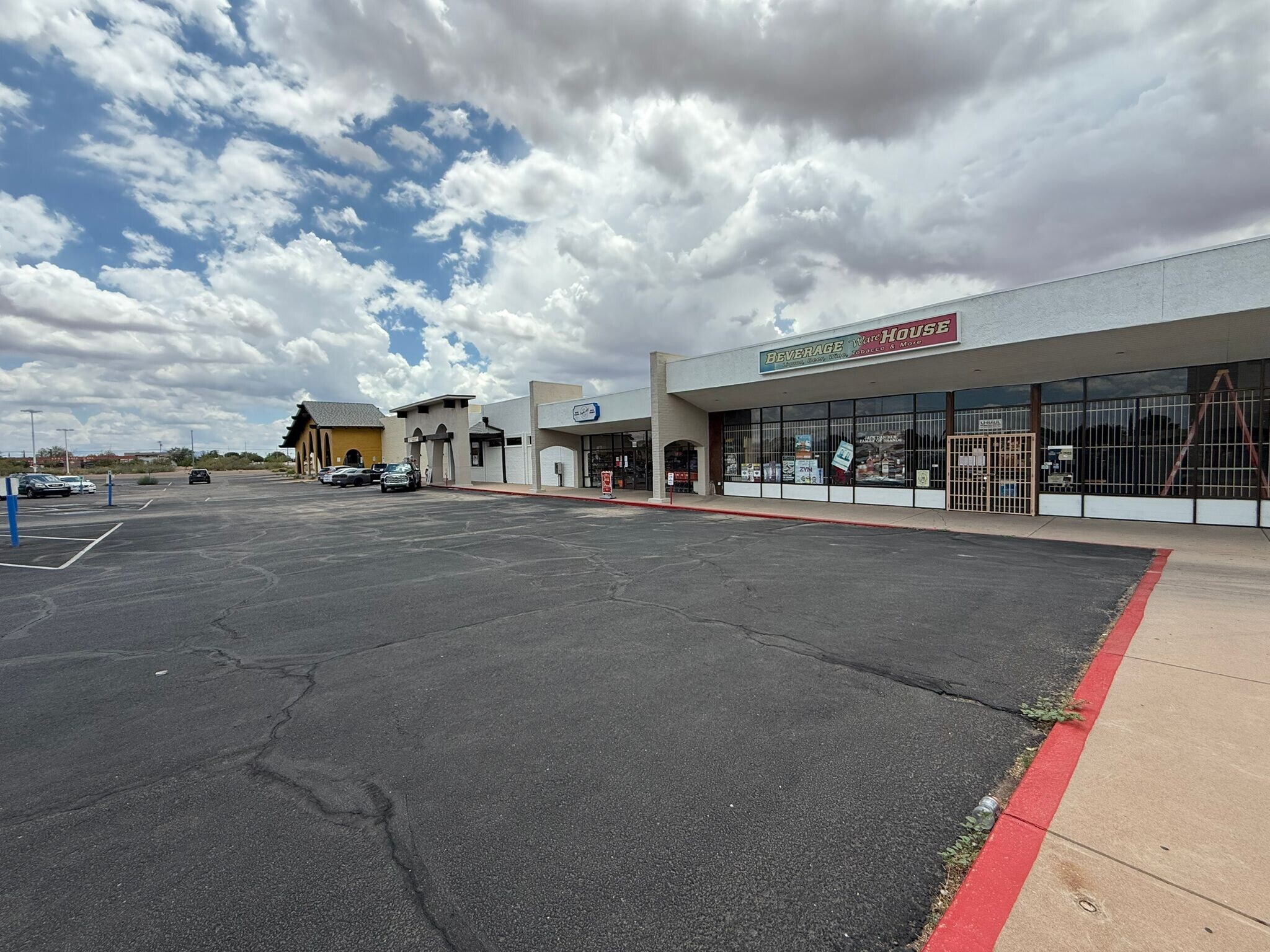 1340-1360 N San Antonio Ave, Douglas, AZ for Rent