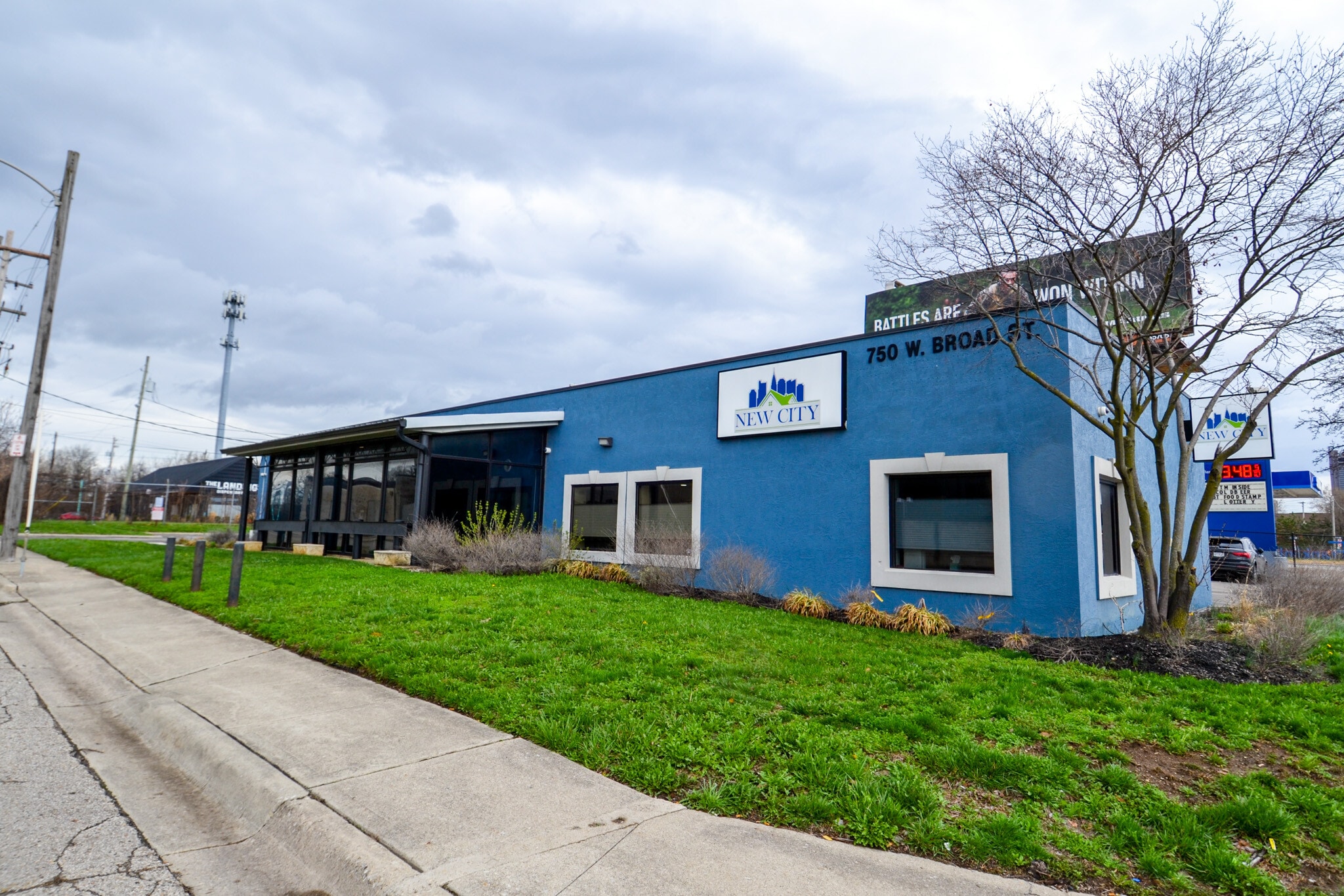 750 W Broad St, Columbus, OH for Sale