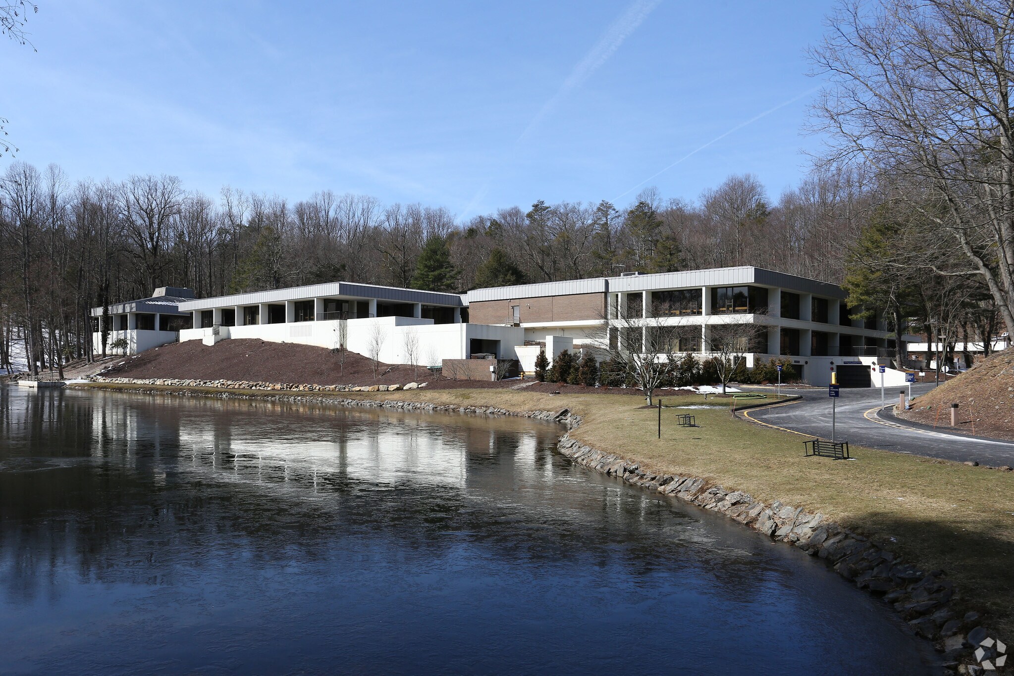 584 Derby Milford Rd, Orange, CT for Sale