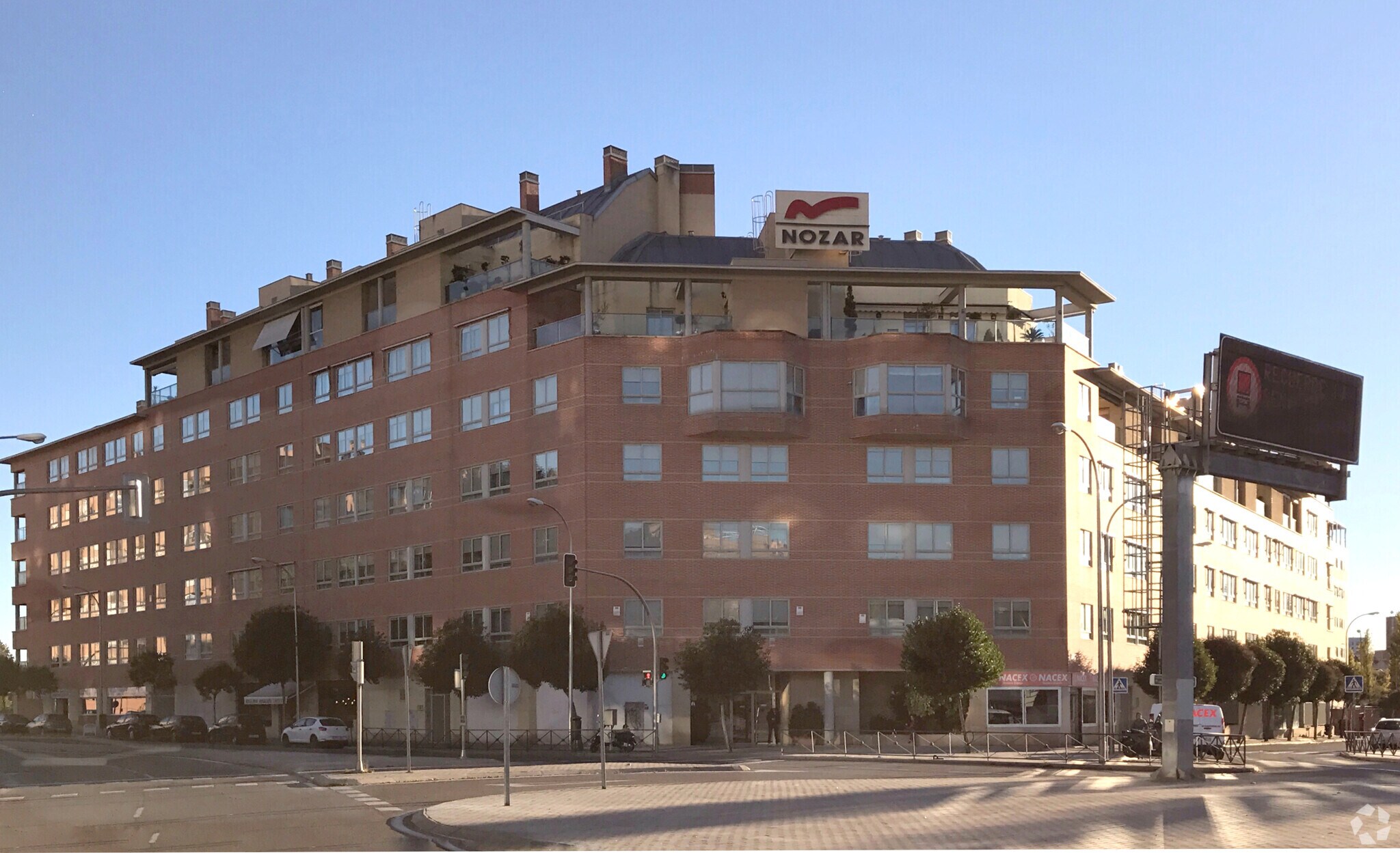 276 Calle Embajadores, Madrid, MAD for Sale