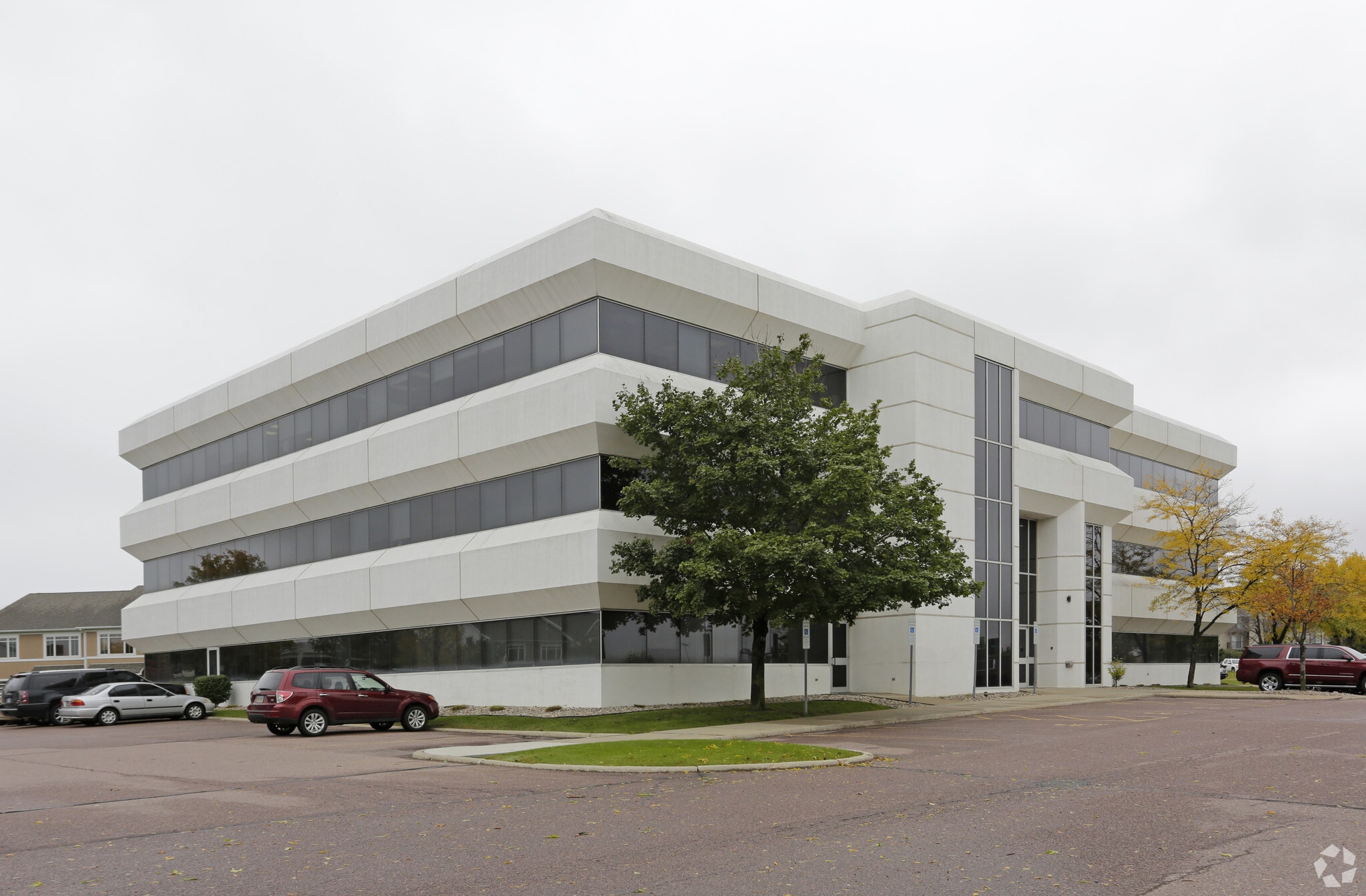 4009 W 49th St, Sioux Falls, SD for Rent