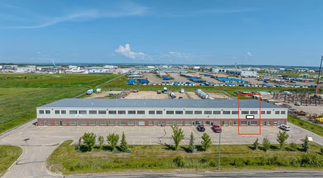 10322 74 Av, Clairmont, AB for Rent